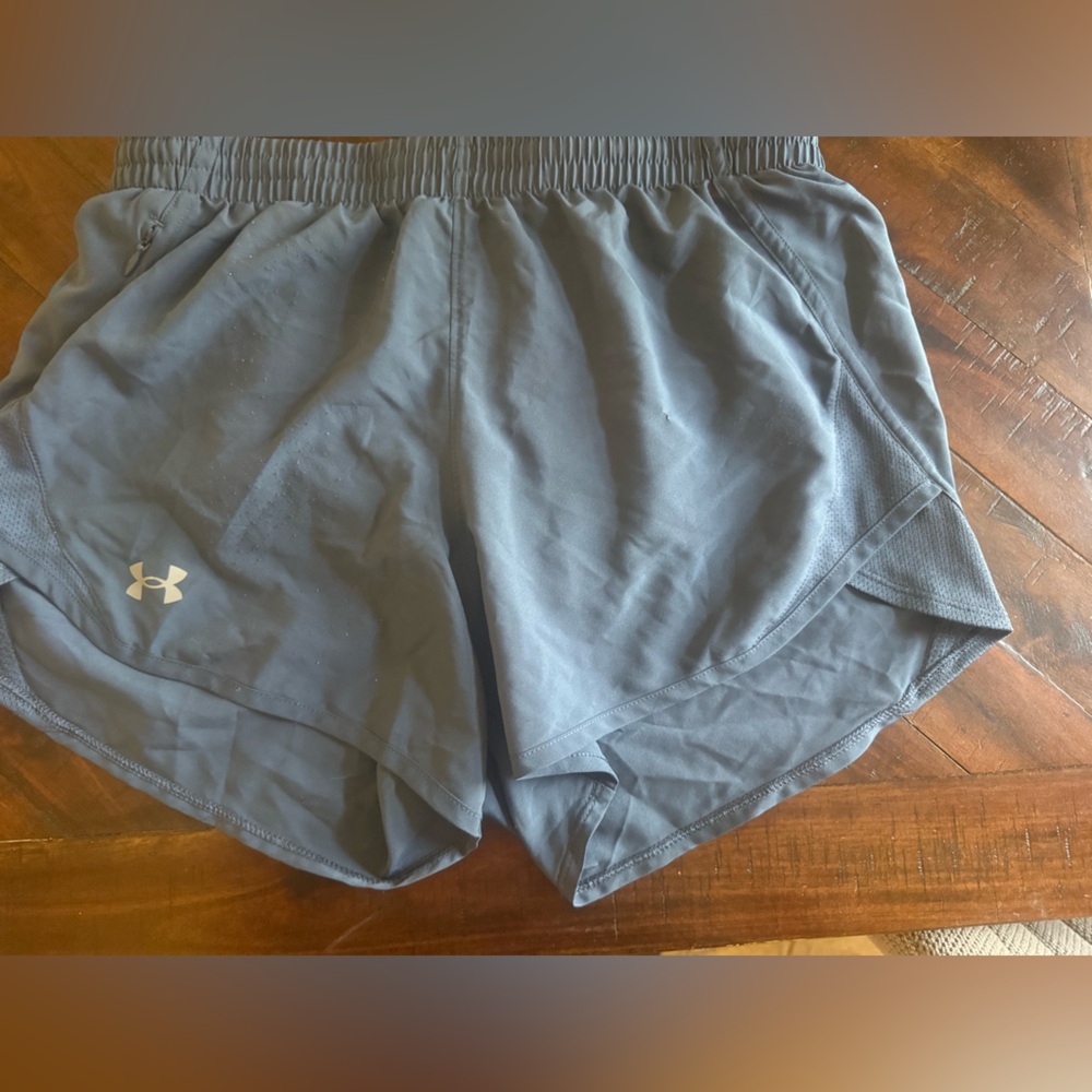 Under Armour Light Navy Blue Athletic Shorts Size Small